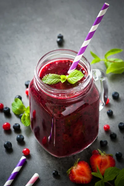 Berry mezcla smoothie — Foto de Stock