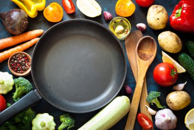 Yemek yapmak için malzemeler.