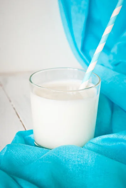 Glas melk — Stockfoto