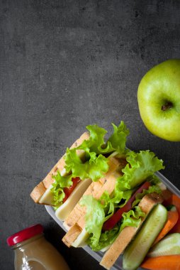 Okul beslenme çantası