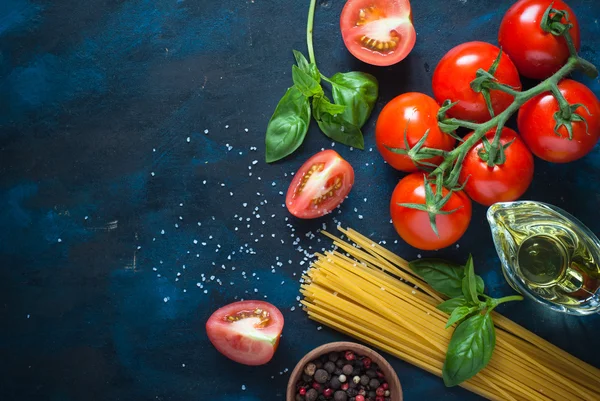 Ingredientes para cozinhar massas italianas — Fotografia de Stock