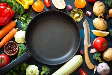 Yemek yapmak için malzemeler.