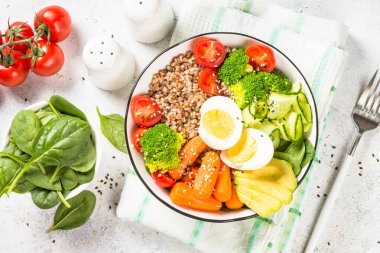 Karabuğday ve sebzeli Buda kasesi..