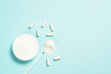 Kolajen tozu diyet takviyesi. Üst görünüm.