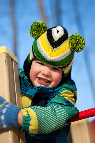 Winter buiten spelen — Stockfoto