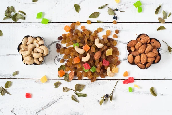 Mix of dried fruits and nuts — Stock Photo, Image