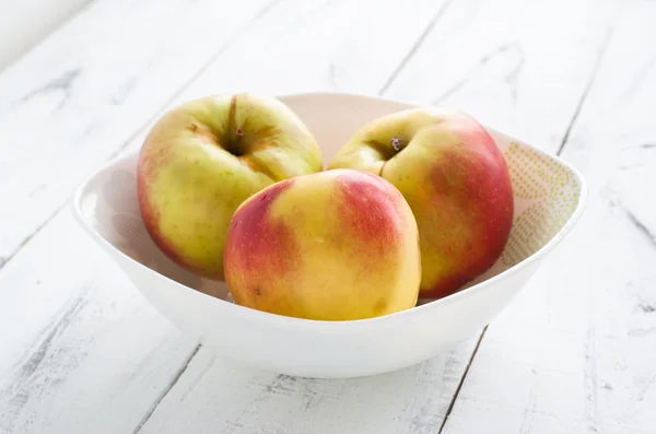 Some apples in the plate — Stock Photo, Image