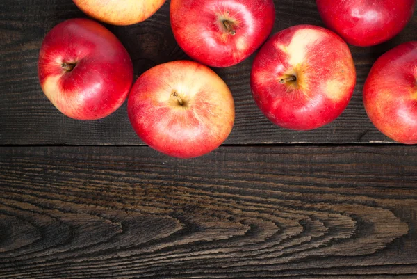 Alcune mele rosse — Foto Stock