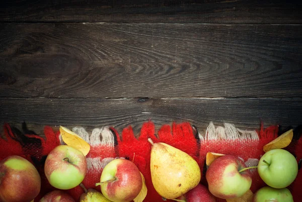 Apples and pears — Stock Photo, Image