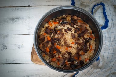 Porcini mantar vejetaryen pilav