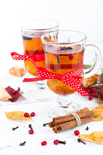 Autumn hot tea — Stock Photo, Image