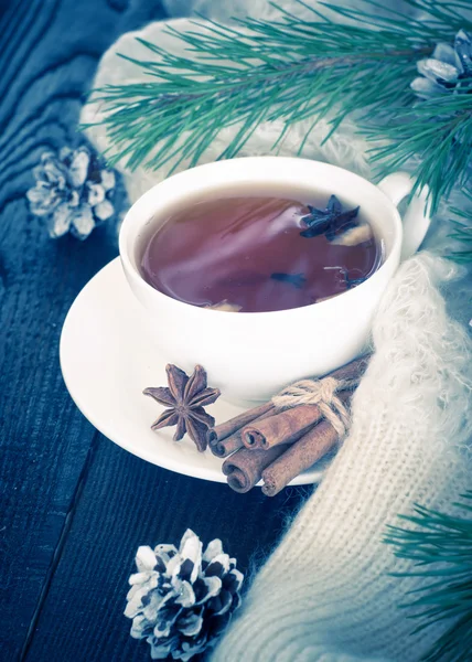 Winter black tea — Stock Photo, Image