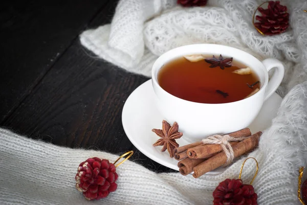 Winter black tea — Stock Photo, Image