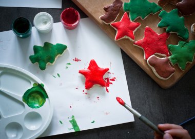 El hazırlanmış Noel oyuncaklar.