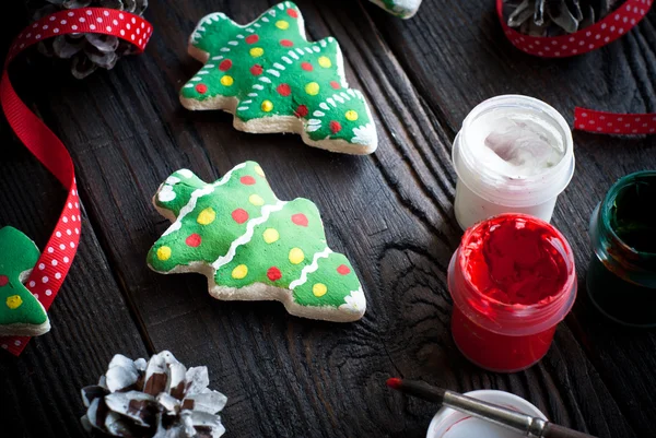 Biscuits salés couleurs peintes — Photo