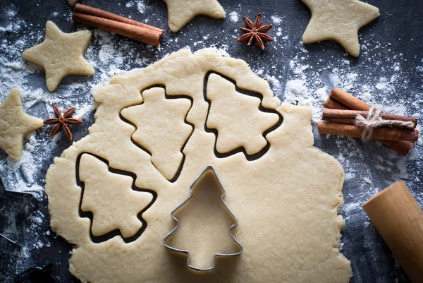 Cuocere biscotti di Natale — Foto Stock