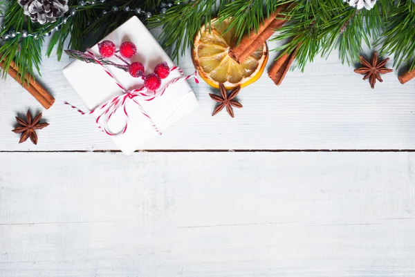 Fondo de Navidad con regalo —  Fotos de Stock