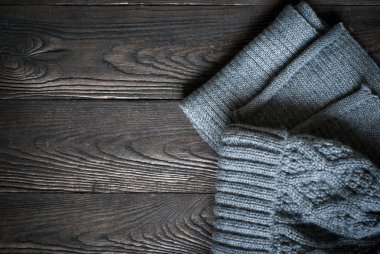 şapka ve atkı örgü kış giysileri