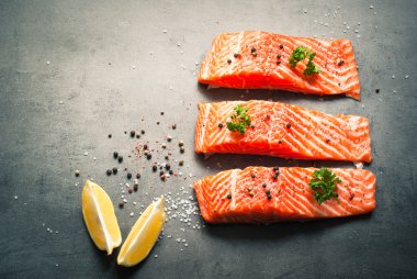 Çiğ somon fileto 