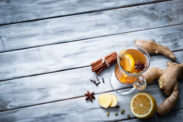 Hot ginger tea with spices — Stock Photo, Image