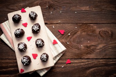 Çikolata ile ev yapımı tatlılar