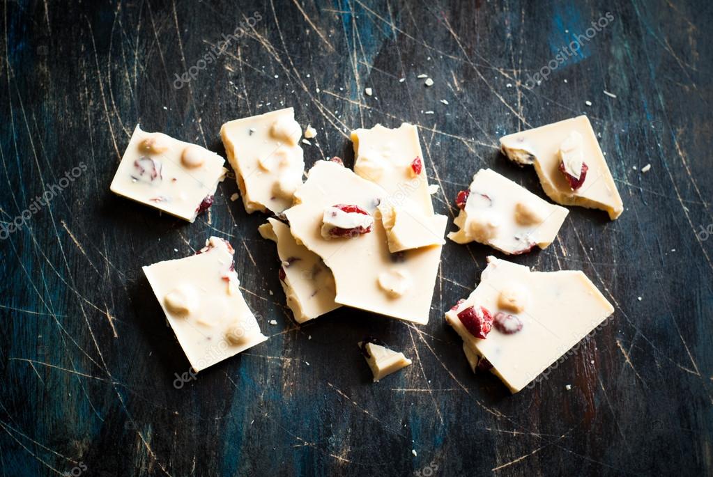 White chocolate with hazelnuts and cranberries