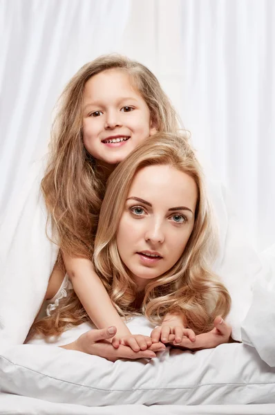 Mother and daughter — Stock Photo, Image