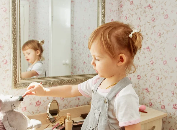 Make-up für Spielzeug — Stockfoto