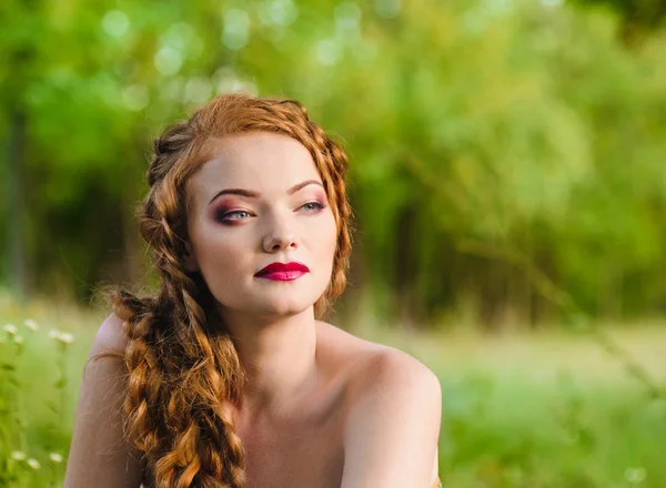 Redheaded girl portrait — Stock Photo, Image