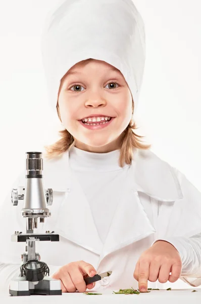 Microscope Boy. petit scientifique — Photo