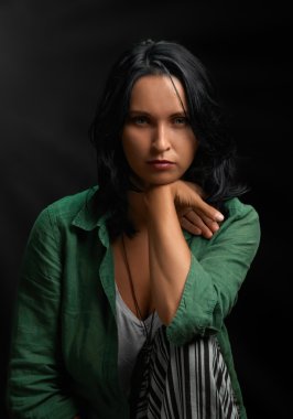 Casual kadın portre konsantre