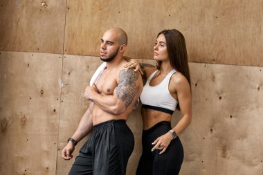 Yorgun ve mutlu sporcular