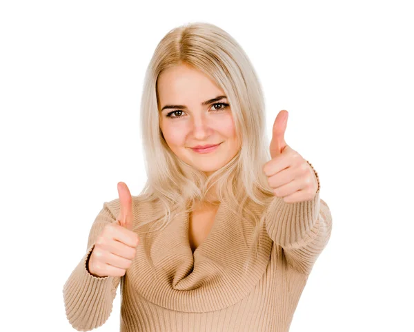 Junge Frau zeigt Daumen hoch — Stockfoto