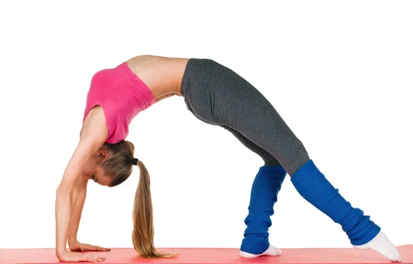 Beautiful Girl In Workout Clothes Doing Backbend — Stock Photo, Image