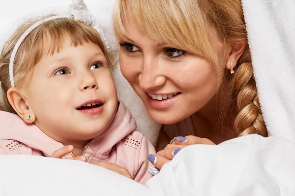 Moeder dochter gesprek — Stockfoto