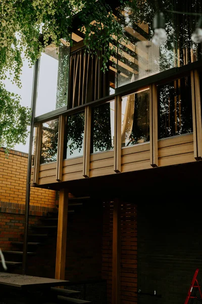 Elegant Деревянная Домашняя Терраса Балконом Двери Ванной Комнаты Спальни Просторная — стоковое фото