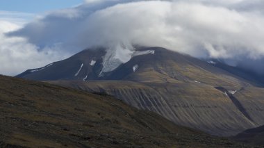 Svalbard, Spitzbergen'deki Dağları
