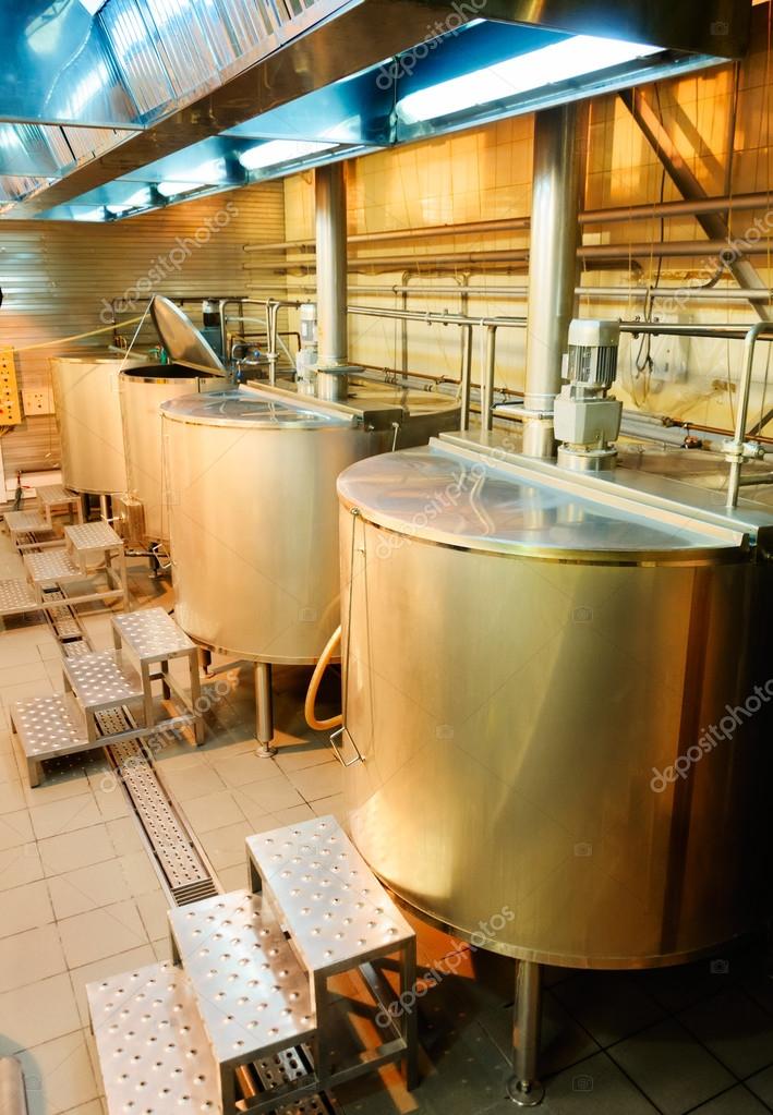 Shop brewery. Boilers for boiling wort. — Stock Photo © Nordroden 106965834