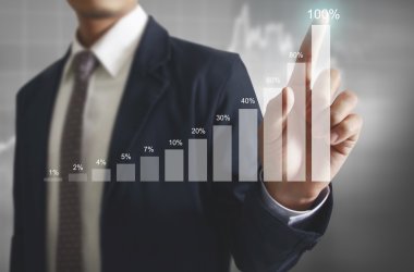 İşadamı comin finansal simgeler ile