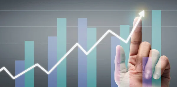 Hand Aanraken Van Een Grafiek Van Financiële Indicator Boekhoudkundige Analyse — Stockfoto