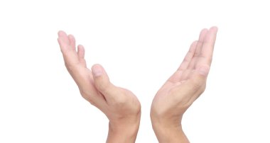 Boş alan. Adamın eli avucunu açık tutup izole edilmiş yüksek çözünürlüklü ürünü yukarı kaldırıyor.