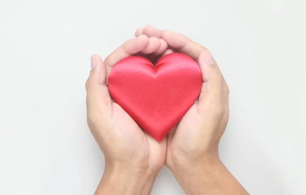 Manos Sosteniendo Corazón Rojo Conceptos Donación Salud Cardíaca —  Fotos de Stock