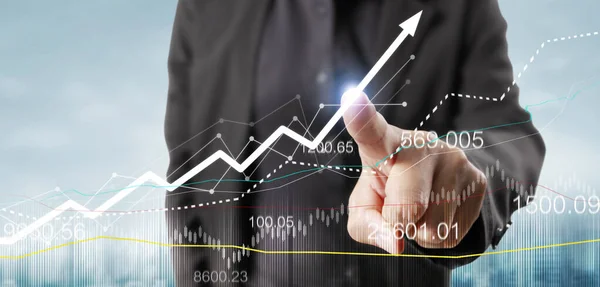 Gráficos Tocantes Mão Indicador Financeiro Gráfico Análise Economia Mercado Contábil — Fotografia de Stock