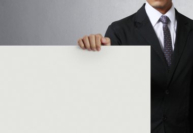 beyaz boş billboard holding