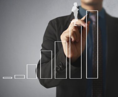 İşadamı grafik büyüyen grafik çizim