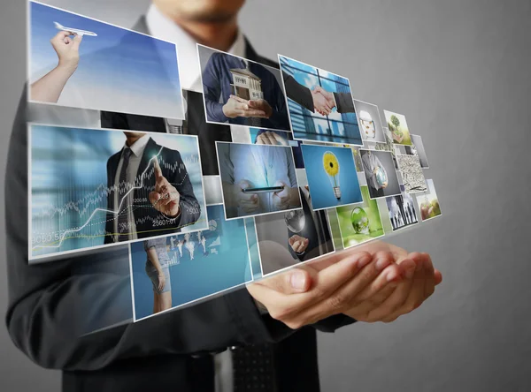 Geschäftsleute und das Streamen von Bildern — Stockfoto