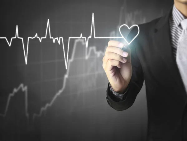 Homem desenho coração e gráfico batimento cardíaco — Fotografia de Stock