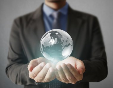 Küre, dünya insan elinde parlayan bizim seyyare yerküre holding