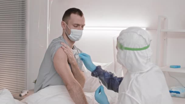 Waist Shoulder Nervous Caucasian Man Wearing Face Mask Sitting Hospital — Stock Video