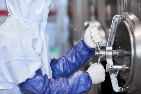 Cropped Side View Portrait Male Worker Wearing Protective Suit While — Stock Photo, Image